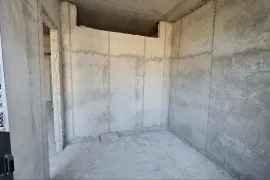 იყიდება ბინა, 2 ოთახიანი, ახალი აშენებული, ბათუმი, რუსთაველის უბანი