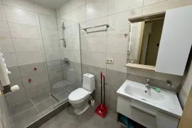 ქირავდება ბინა, 3 ოთახიანი, ძველი აშენებული, თბილისი, საბურთალო