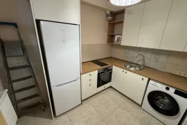 ქირავდება ბინა, 3 ოთახიანი, ძველი აშენებული, თბილისი, საბურთალო