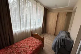 ქირავდება ბინა, 3 ოთახიანი, ძველი აშენებული, თბილისი, საბურთალო