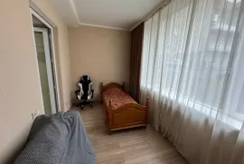 ქირავდება ბინა, 3 ოთახიანი, ძველი აშენებული, თბილისი, საბურთალო