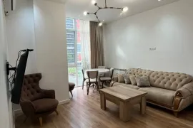 იყიდება ბინა, 3 ოთახიანი, ახალი აშენებული, ბათუმი, აეროპორტის უბანი