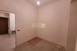 For Sale , Universal commercial space, Chugureti