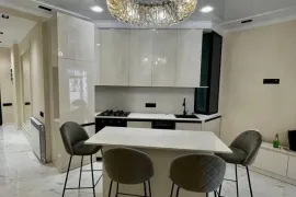 Продается квартира, 3 Kомнатная, Новостройка, Батуми, Агмашенебели Район