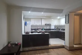 Продается квартира, 4 Kомнатная, Старое здание, Тбилиси, Дигоми