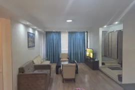 Продается квартира, 4 Kомнатная, Старое здание, Тбилиси, Дигоми