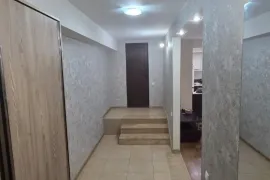 Продается квартира, 4 Kомнатная, Старое здание, Тбилиси, Дигоми