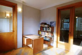 Apartment for sale, 4 Room, Old building, Tbilisi, saburtalo