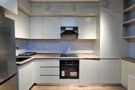 იყიდება ბინა, 2 ოთახიანი, ახალი აშენებული, ბათუმი, აეროპორტის უბანი