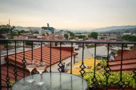 ქირავდება ბინა, 4 ოთახიანი, ახალი აშენებული, თბილისი, აბანოთუბანი