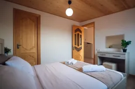 Аренда квартир посуточно, 4 Kомнатная, Новостройка, Тбилиси, Абанотубани