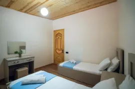 Аренда квартир посуточно, 4 Kомнатная, Новостройка, Тбилиси, Абанотубани