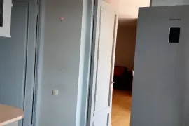 ქირავდება ბინა, 3 ოთახიანი, ძველი აშენებული, თბილისი, საბურთალო