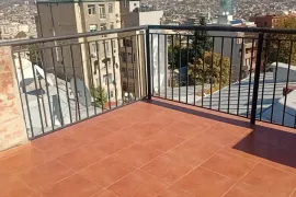 Продается Дом, 4 Kомнатная, Тбилиси, Вера