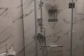 ქირავდება ბინა, 2 ოთახიანი, ახალი აშენებული, ბათუმი, ჭაობი