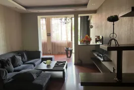 ქირავდება ბინა, 3 ოთახიანი, ძველი აშენებული, თბილისი, საბურთალო