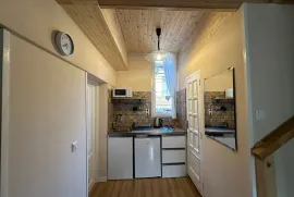 For Rent, 2 Room, Old building, Tbilisi, Chugureti