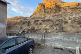 Продается Дом, 7 Kомнатная, Тбилиси, Мухиани