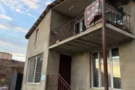 Продается Дом, 7 Kомнатная, Тбилиси, Мухиани