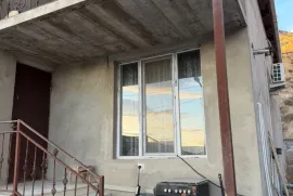 Продается Дом, 7 Kомнатная, Тбилиси, Мухиани