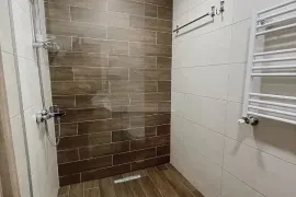 იყიდება ბინა, 2 ოთახიანი, ახალი აშენებული, ბორჯომი, ბაკურიანი