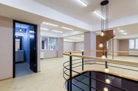 ქირავდება, საოფისე ფართი, ვაკე