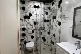 Продается квартира, 4 Kомнатная, Старое здание, Тбилиси, Плато Нуцубидзе