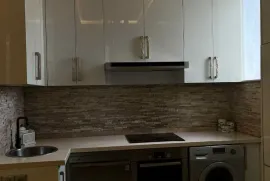 ქირავდება ბინა, 4 ოთახიანი, ძველი აშენებული, თბილისი, ჩუღურეთი