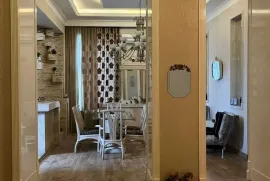 ქირავდება ბინა, 4 ოთახიანი, ძველი აშენებული, თბილისი, ჩუღურეთი