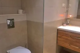 იყიდება ბინა, 1 ოთახიანი, ახალი აშენებული, ბათუმი, ხიმშიაშვილის უბანი