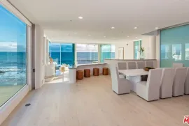 ნიკოლას ქეიჯის ძვირადღირებული სახლი მალიბუში