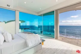 ნიკოლას ქეიჯის ძვირადღირებული სახლი მალიბუში