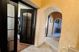 Продается квартира, 3 Kомнатная, Старое здание, Тбилиси, Навтлуги