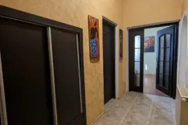 Продается квартира, 3 Kомнатная, Старое здание, Тбилиси, Навтлуги