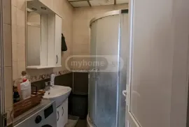 Продается квартира, 3 Kомнатная, Старое здание, Тбилиси, Навтлуги