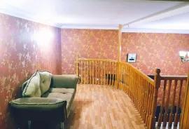 ქირავდება ბინა, 3 ოთახიანი, ძველი აშენებული, თბილისი, მთაწმინდა