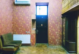 For Rent, 3 Room, Old building, Tbilisi, Mtatsminda