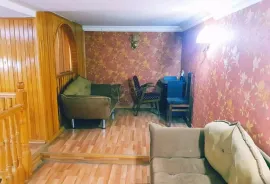 For Rent, 3 Room, Old building, Tbilisi, Mtatsminda