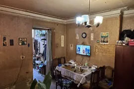 იყიდება ბინა, 4 ოთახიანი, ძველი აშენებული, თბილისი, ნაძალადევი