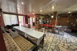 ქირავდება სახლი დღიურად, 3 ოთახიანი, თბილისი, ვარკეთილი