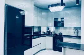 Продается квартира, 5 Kомнатная, Новостройка, Батуми, Химшиашвили Район