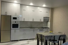 Аренда, 3 Kомнатная, Новостройка, Батуми, Район аэропорта