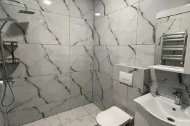 Аренда, 3 Kомнатная, Новостройка, Батуми, Район аэропорта