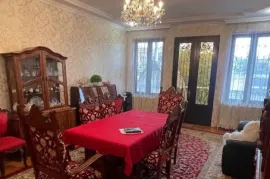 House For Sale, 7 Room, Kutaisi, Aghmashenebeli Settlement