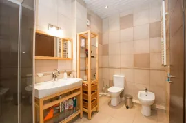 Продается квартира, 4 Kомнатная, Новостройка, Тбилиси, vake