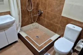 Аренда, 2 Kомнатная, Старое здание, Тбилиси, saburtalo