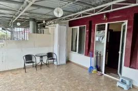 Аренда, 2 Kомнатная, Старое здание, Тбилиси, saburtalo