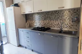 ქირავდება ბინა, 3 ოთახიანი, ძველი აშენებული, თბილისი, ნუცუბიძის ფერდობი