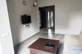 ქირავდება ბინა, 3 ოთახიანი, ძველი აშენებული, თბილისი, ნუცუბიძის ფერდობი