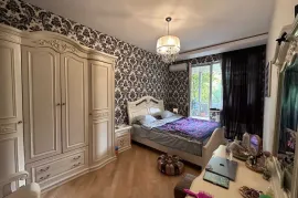 იყიდება ბინა, 4 ოთახიანი, ახალი აშენებული, თბილისი, საბურთალო